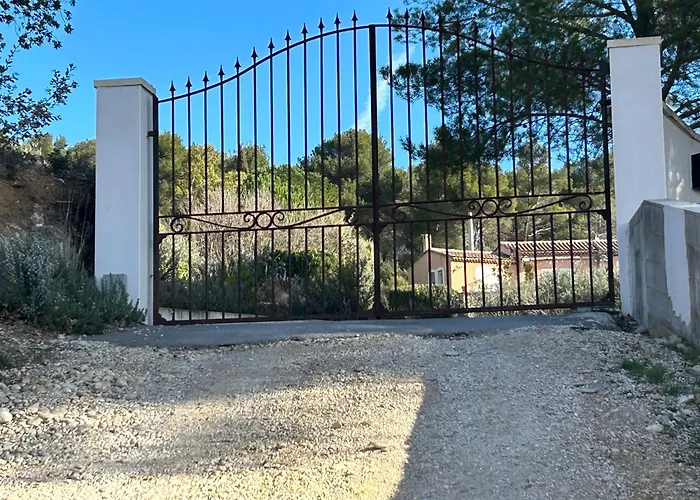 Le Pavillon De Nina